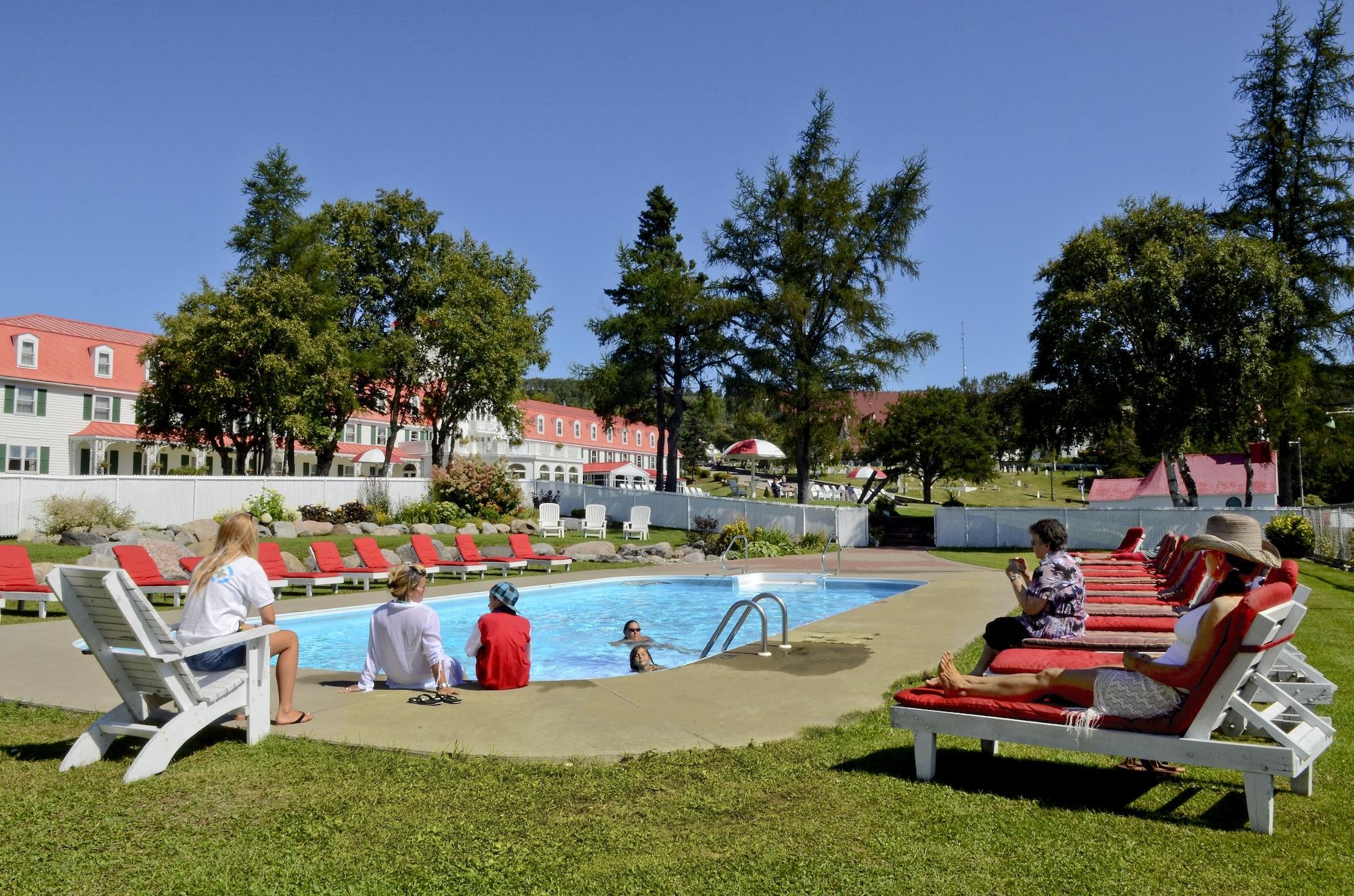 Hotel Tadoussac Eksteriør billede